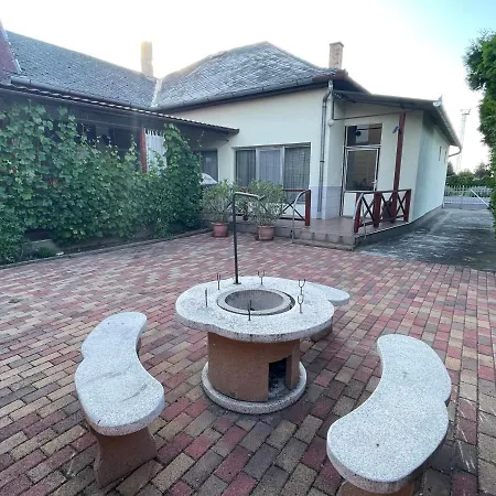 Ravasz Balatonboglár